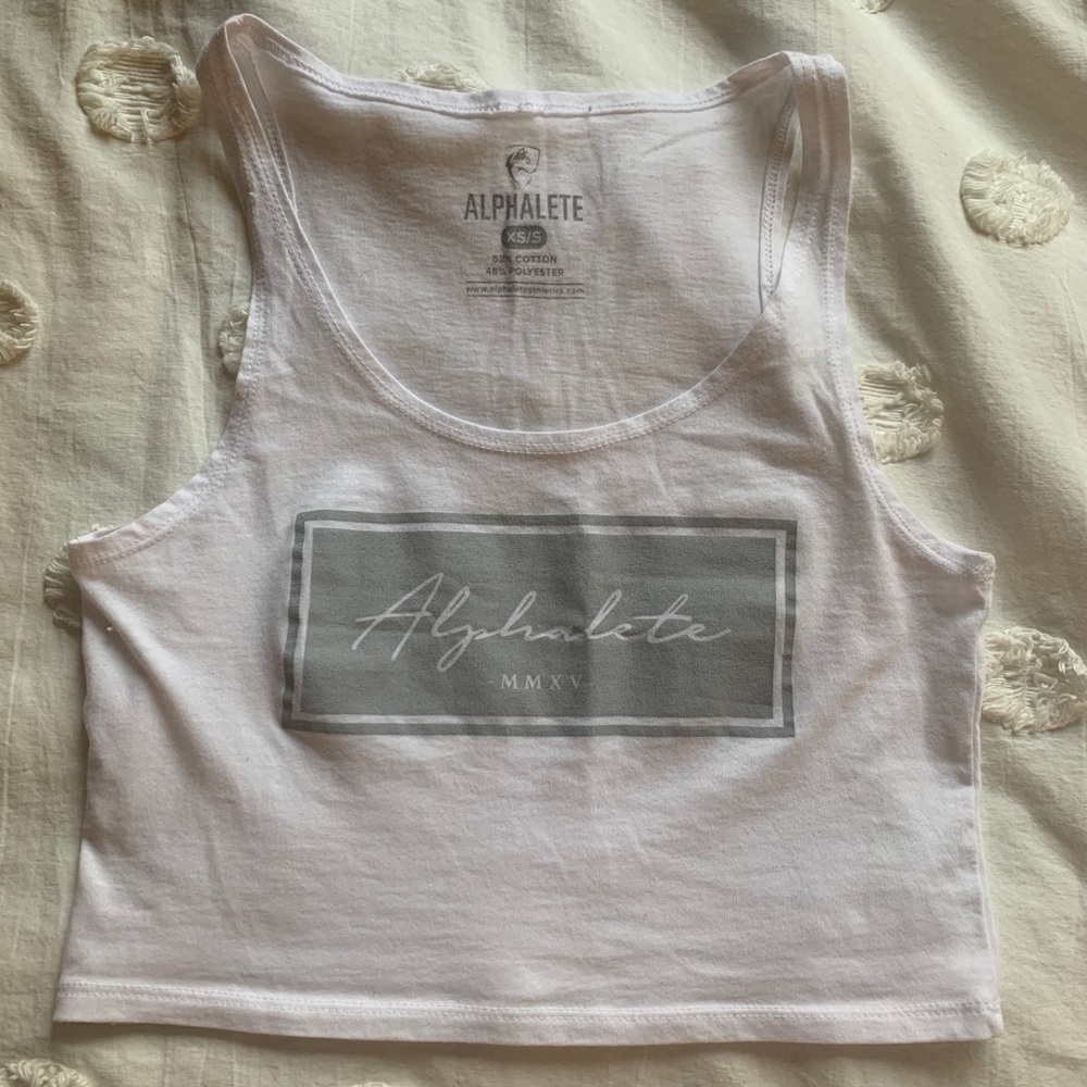 ❌SOLD❌Alphalete Cropped Tank